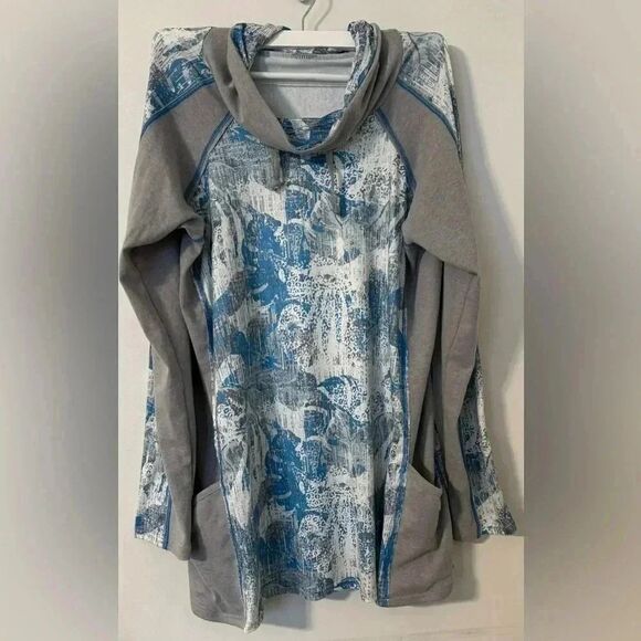 Laura Hlavac l Piper Pocket Funnel Neck - Summer Breeze | Size XL | Blue Tunic - Picture 2 of 10